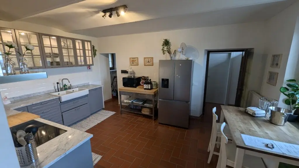 villa perla piemonte kitchen